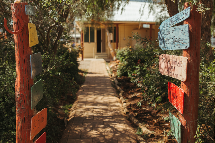 Photo of Signs at Entrance of White Cliffs Public School